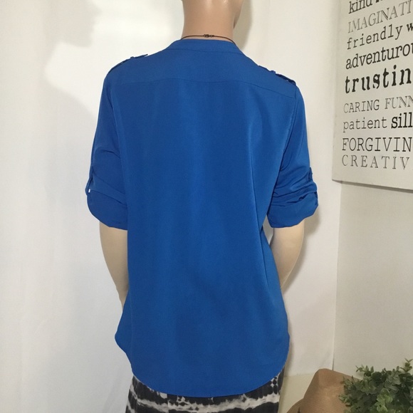 Fylo - roll- Tab Sleeve Blouse (A2 - Picture 4 of 8